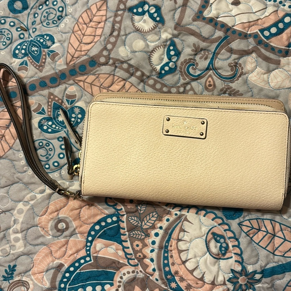 Kate spade wristlet